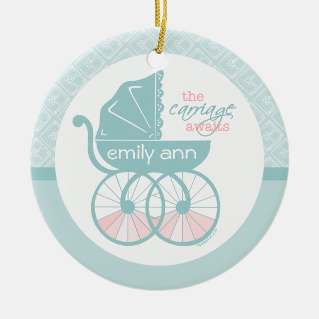 El carro aguarda el ornamento personalizado (Frente)