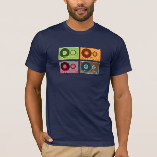 El casete colorea la camisa