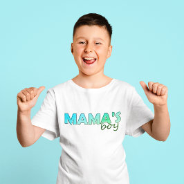 El chico de mamá a la par del color verde camiseta