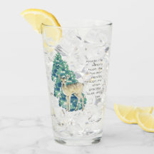 El ciervo de cola baila a través de la nieve