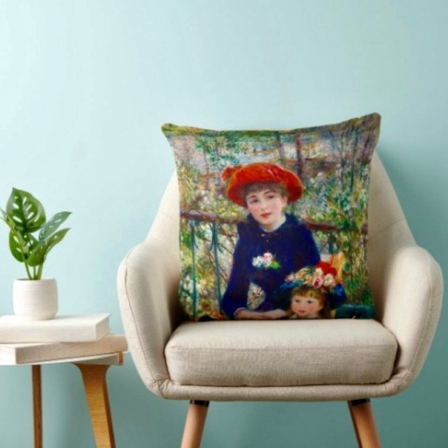 El Cojín decorativo de madre e hijo de Renoir (Cozy throw pillow that reminds Mom she’s loved—perfect Mother’s Day home accent.)