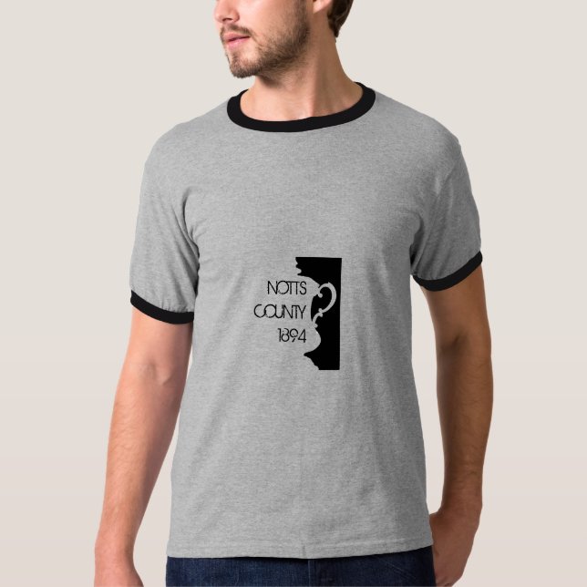 El condado de Notts ahueca la camisa (Anverso)