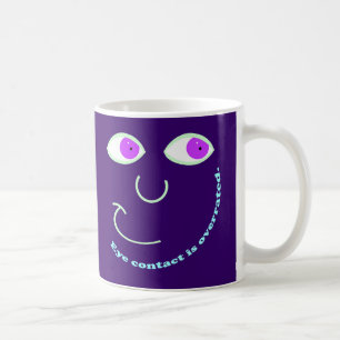 El contacto visual es tazas sobrestimadas