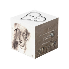 El cubo conmemorativo de la foto de los mascotas