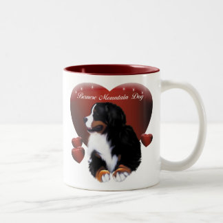 El deber Berner de MadDog en taza de los corazones