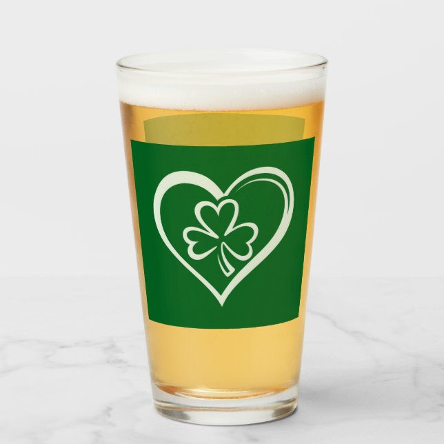 El día de San Patricio es gracioso Shamrock Heart  (Anverso (lleno))