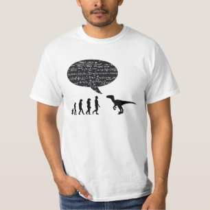 El dinosaurio resuelve la camiseta del hombre