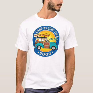 El doble grande del logotipo echó a un lado camisa