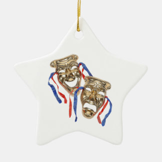 El drama enmascara el ornamento