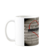 El dúo de los músicos mejora la taza