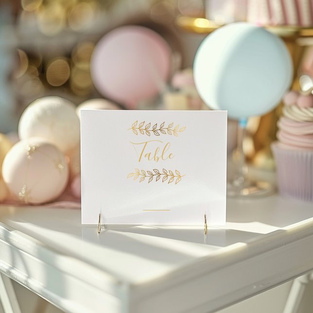 El efecto oro deja la tarjeta de número de tabla (Gold effect leaves table number card for your wedding reception.)