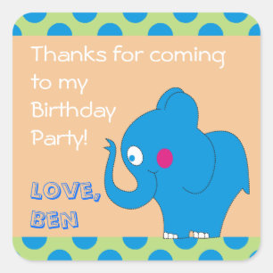 El elefante lindo le agradece los pegatinas de la