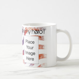 ¡Él es mi héroe! taza