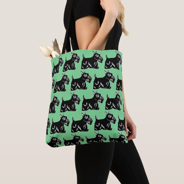 El escocés persigue verde por todo la bolsa de (Detalle)