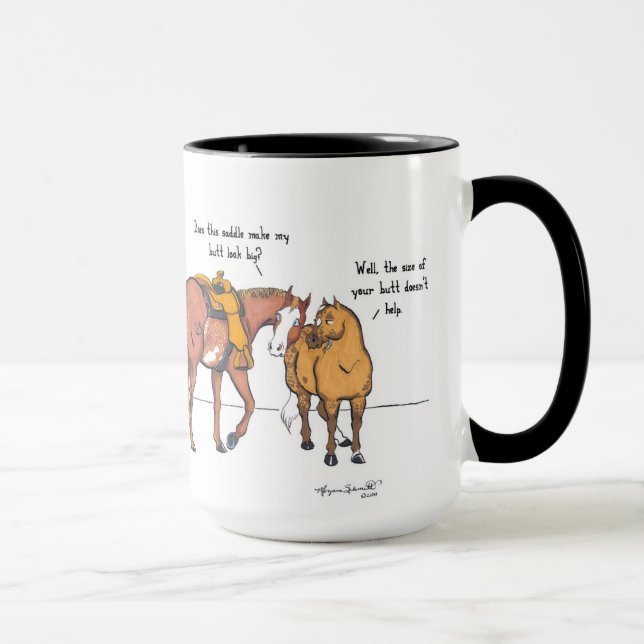 El extremo mira la taza grande (Derecha)