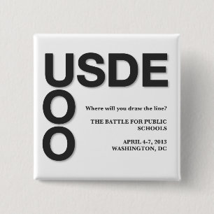 El funcionario ocupa el botón cuadrado 2,0