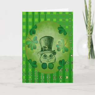 El gato de St Patrick con la tarjeta de dibujo de