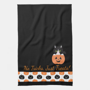 El Gato En La Toalla De Cocina De La Calabaza