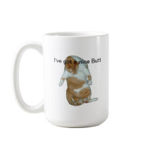 El gato I tiene una taza agradable del extremo