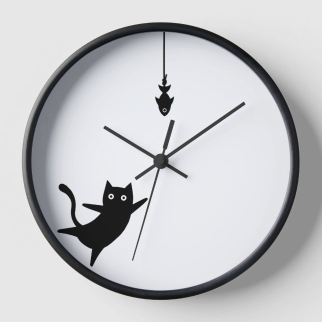 El gato negro del reloj de pared atrapa un pez (Anverso)
