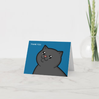 El gato negro gordo feliz le agradece las tarjetas
