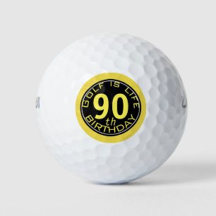 El golf es pelota de golf del cumpleaños del