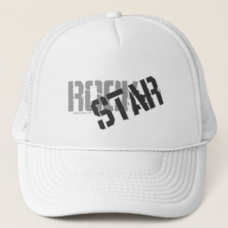 El gorra del camionero blanco de la estrella del