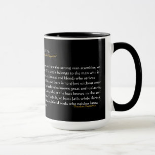 El HOMBRE EN la taza de la ARENA