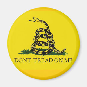 El imán con la bandera de Gadsden no pisa en mí