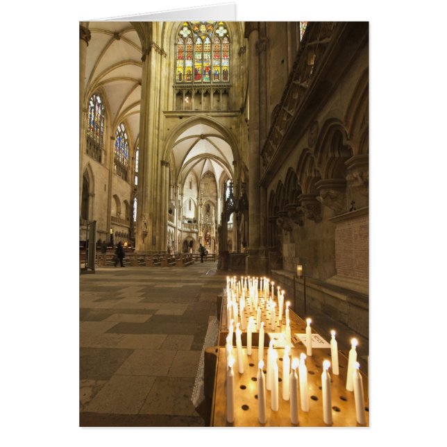 El interior de la Catedral de San Pedro en Regensb (Frente)