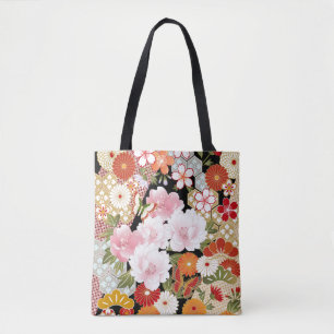 El kimono japonés modela todos sobre la bolsa de