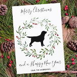 El Labrador Negro Elegante Perro Feliz Navidad<br><div class="desc">Envíe saludos de navidad esta temporada navideña con este elegante labrador negro de Feliz Navidad en una carta de diseño de corona, y decoración a juego. Un regalo maravilloso para todos los amantes de Labrador. Personaliza con el apellido . Esta tarjeta de navidades labradores negros será la favorita entre los...</div>