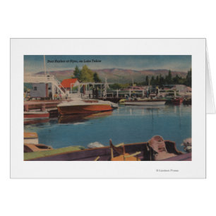 El lago Tahoe, CA - puerto del barco en la joya de