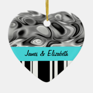 El líquido raya el ornamento del amor