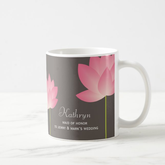 El loto rosado florece taza de café nupcial (Derecha)