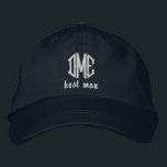 El mejor gorro de béisbol monograma de matrimonio<br><div class="desc">Sorprenda al Mejor Hombre con esta genial gorra de béisbol que muestra su monograma de 3 letras y las palabras "mejor hombre" debajo. Cambia fácilmente el texto y el color de la tapa para que coincidan con tu tema/colores bodas (este es azul marino tan perfecto para el boda de temática...</div>