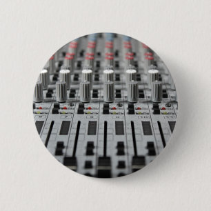 El mezclador rema el botón de la foto