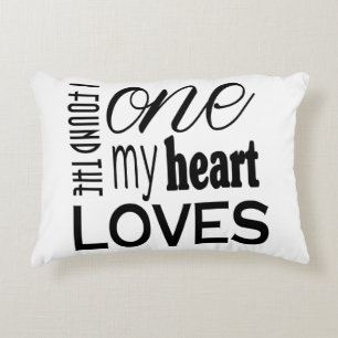 El mi corazón ama la almohada