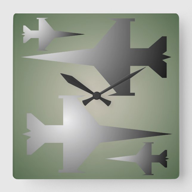 El militar acepilla el reloj de pared (Anverso)