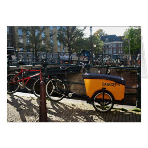 El minivan del niño en Amsterdam