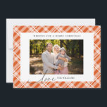 El Naranja clásico Tartán sacó dos fotos a Navidad<br><div class="desc">Difunde alegría de vacaciones a la familia y amigos esta temporada con nuestra tarjeta de vacaciones Navidades de Fotos Personalizados Tartan Plaid, naranja de Adorable Clásico. Con un diseño intemporal de chapa de gingham marrón claro, esta tarjeta es perfecta para mostrar tu foto favorita, creando un toque realmente personal. El...</div>