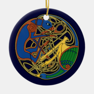 El ornamento céltico del perro y del pájaro