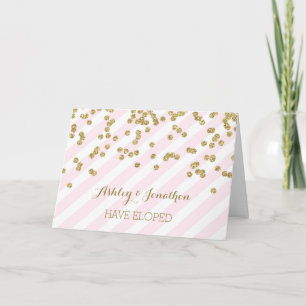El oro rosado raya la tarjeta de la invitación de