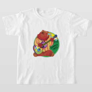 El oso de canto de camiseta del campamento de niño