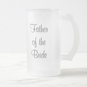 El padre de la novia le agradece jarra de cerveza