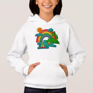 El paisaje de los viajes en barco bajo las nubes d