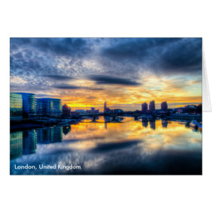 El paisaje urbano de Londres desde el puente de Ch