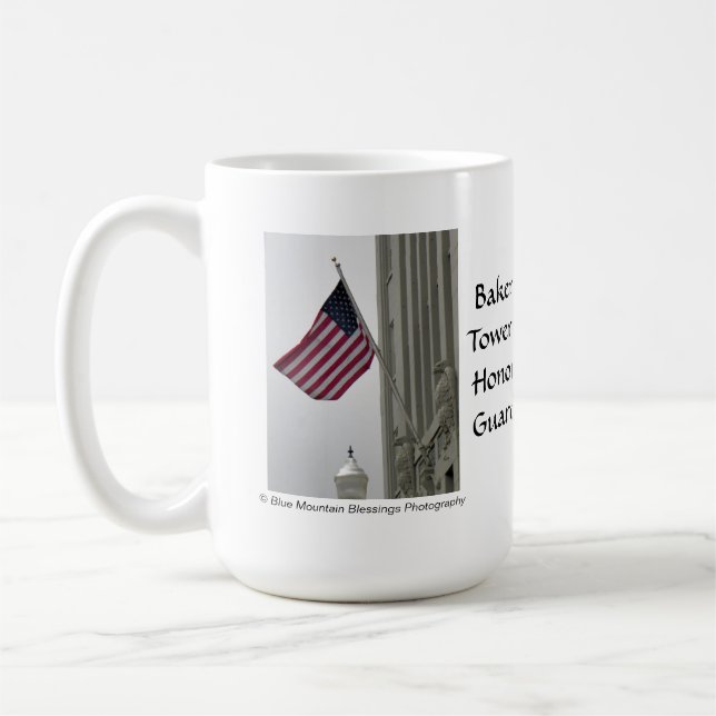 El panadero se eleva guardia de honor - taza (Izquierda)