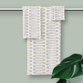 El pañal para el bebé pina una guardería moderna