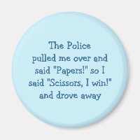 El papel de la policía tira del divertido imán fri